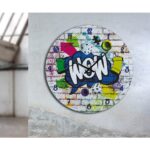Ρολόι Τοίχου ArteLibre 'Wow' Με Γκράφιτι Πολύχρωμο MDF Φ33.8x2cm - 1 τεμ. - Image 3