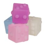 Παιχνίδι Fidget Κύβος Φωσφορίζει Στο Σκοτάδι 5cm Σε 4 Χρώματα - 1 τεμ. - Image 4