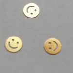 50 μεταλλικά διακοσμητικά νυχιών χρυσά Happy Face [40502059-21] - 6 τεμ.